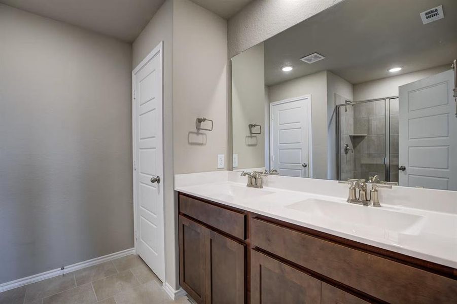 Furnished interior view inside a new home in Hannah Heights, Seguin (Image 10). Furnished interior view inside a new home in Hannah Heights, Seguin (Image 10).