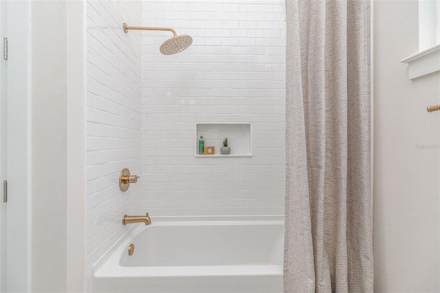 Bath 2 Tub and Shower Combo