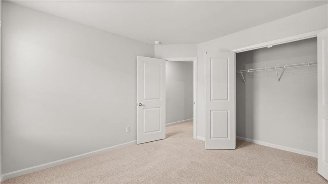 Spacious, unfurnished interior of a new home in Poplar Preserve, Newnan (Image 25).