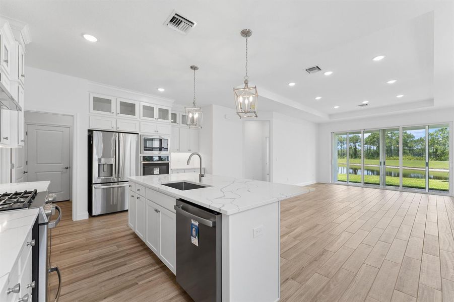Kitchen, Great Room & Dining Area Kitchen, Great Room & Dining Area