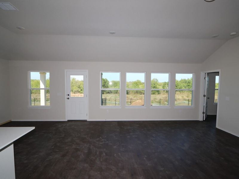 Spacious, unfurnished interior of a new home in Marble Creek Crossing, Austin (Image 10). Spacious, unfurnished interior of a new home in Marble Creek Crossing, Austin (Image 10).