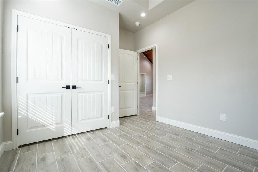 Spacious, unfurnished interior of a new home in , Dublin (Image 18).