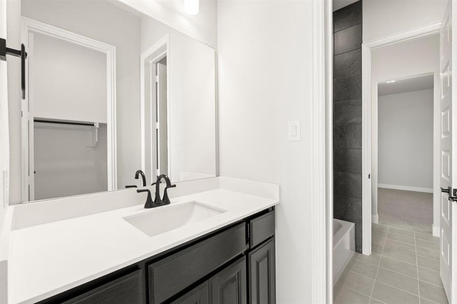 06. 6625 Emerson - 2ND Bath