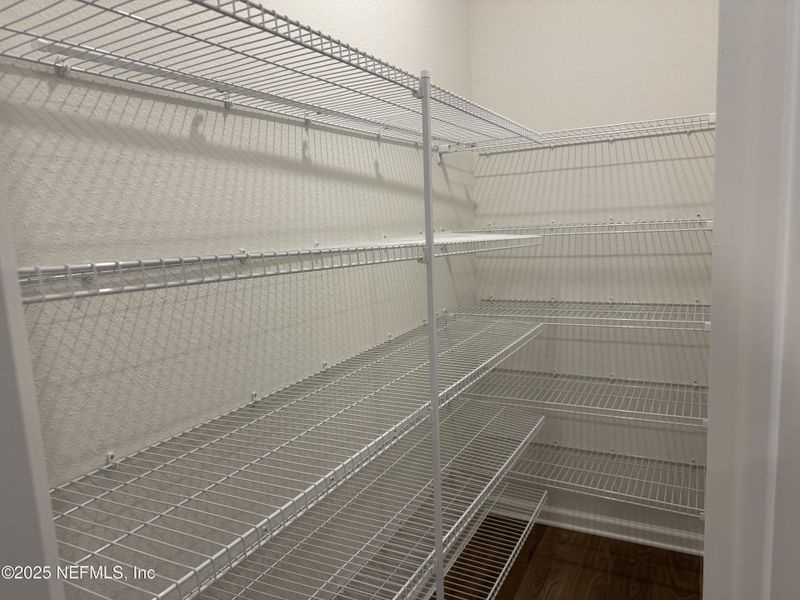 Spacious, unfurnished interior of a new home in , Green Cove Springs (Image 31).