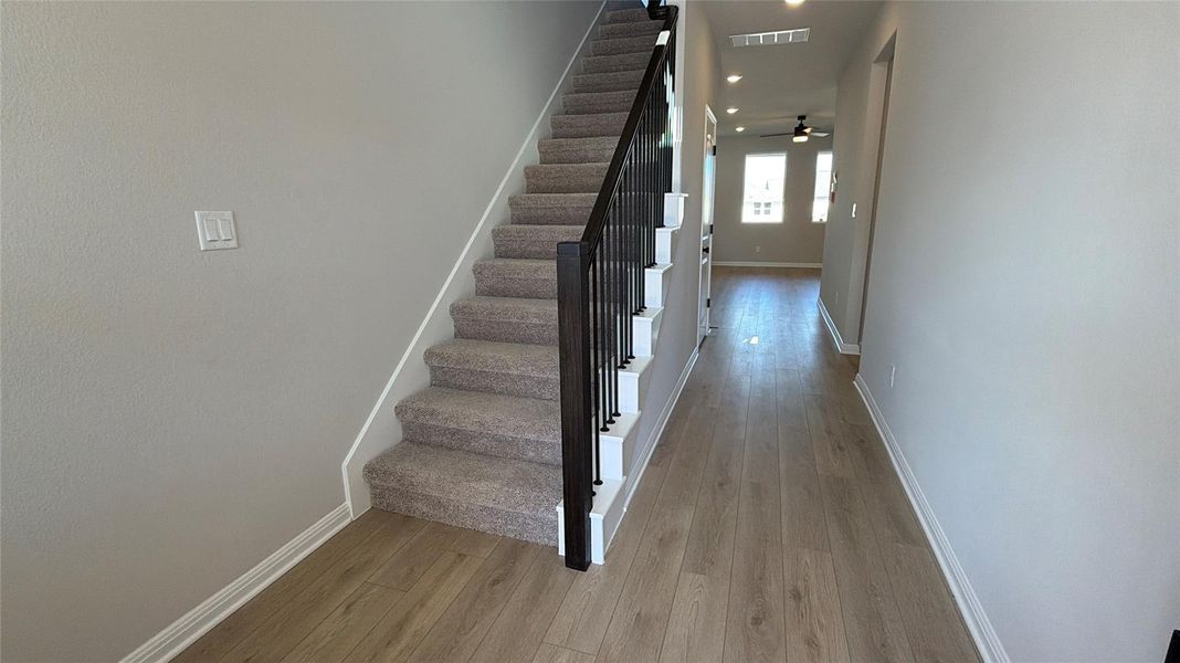 Spacious, unfurnished interior of a new home in Cannon Ranch 40s, Dripping Springs (Image 27).