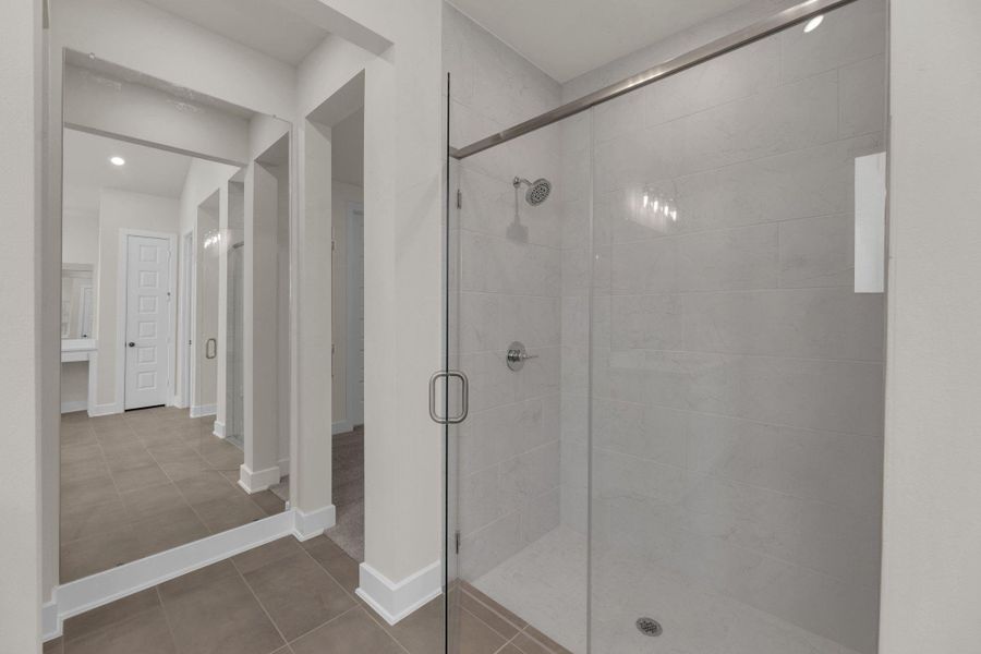 Representative image. Features, specifications, selections and colors may vary.