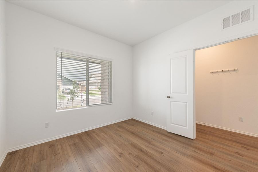 Spacious, unfurnished interior of a new home in Plum Creek North, Kyle (Image 29). Spacious, unfurnished interior of a new home in Plum Creek North, Kyle (Image 29).