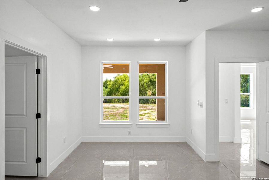 Spacious, unfurnished interior of a new home in , Kyle (Image 46).