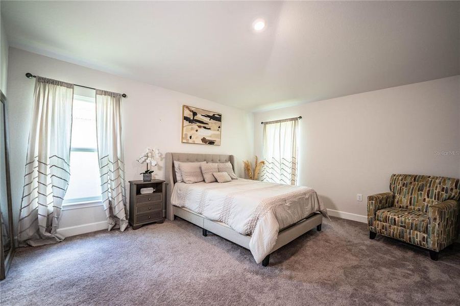 Furnished interior view inside a new home in , Winter Haven (Image 9).
