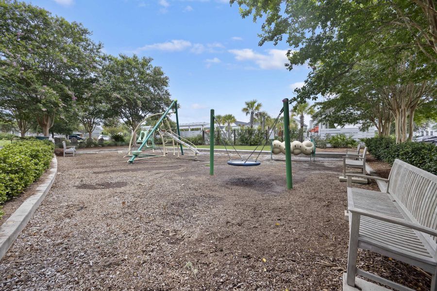 Community amenities in Sweetgrass at Summers Corner, Summerville (Image 29). Community amenities in Sweetgrass at Summers Corner, Summerville (Image 29).