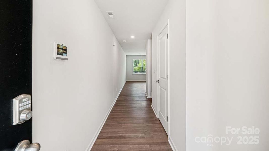Spacious, unfurnished interior of a new home in Mallard Creek Townhomes, Charlotte (Image 16). Spacious, unfurnished interior of a new home in Mallard Creek Townhomes, Charlotte (Image 16).