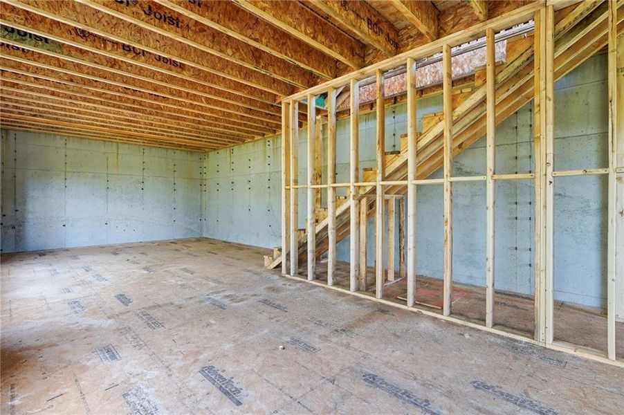 Spacious, unfurnished interior of a new home in , Powder Springs (Image 11).
