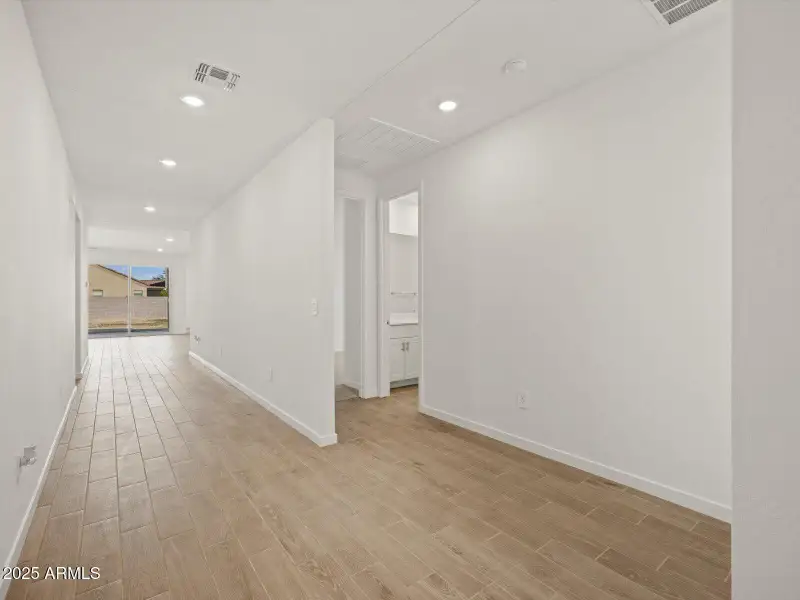 03-IMG_0004 03-IMG_0004