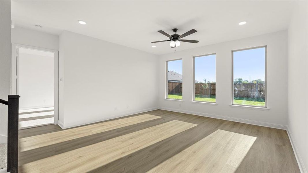 13. 736 Grand Dale - Family