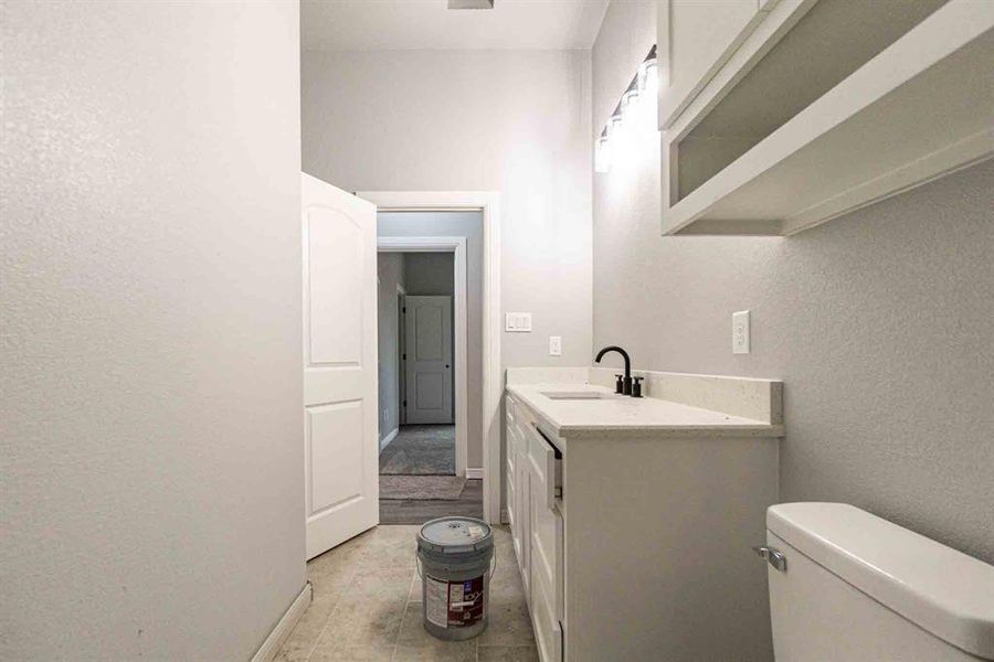 Furnished interior view inside a new home in , Granbury (Image 9).