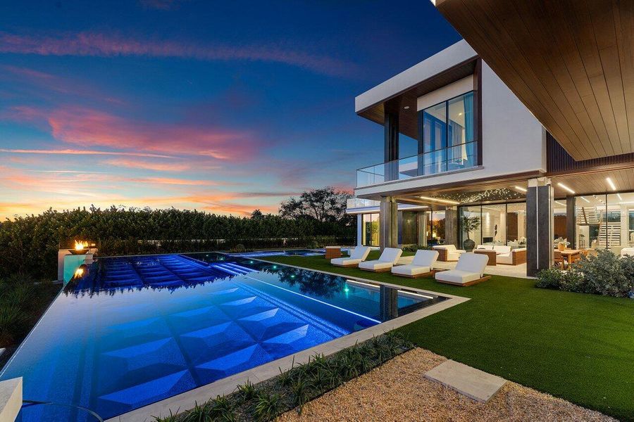 026-126SpinnakerLane-Jupiter-FL-33477-SM