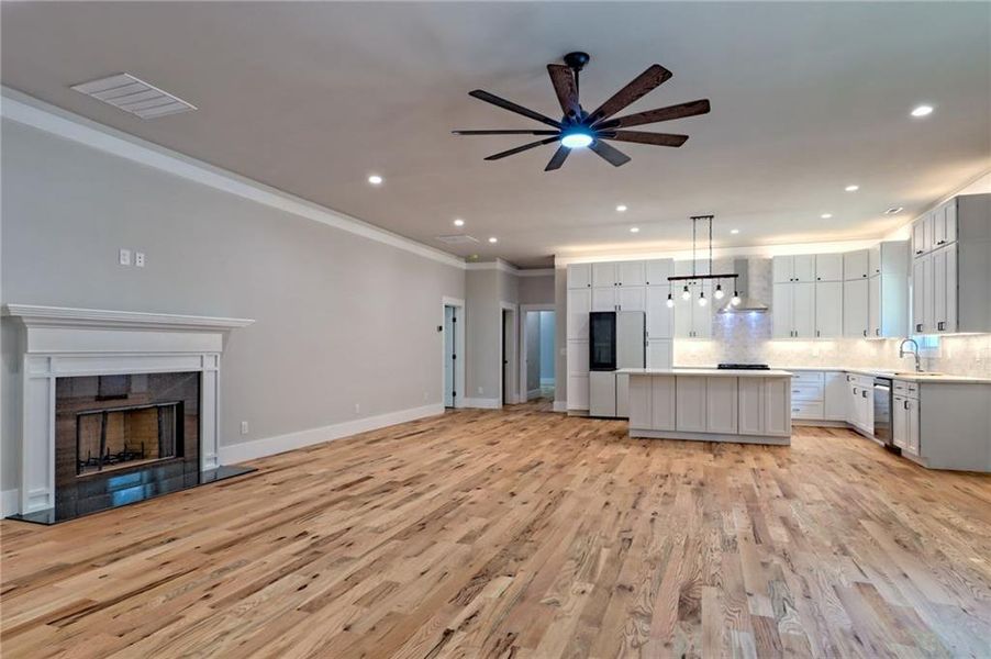 Spacious, unfurnished interior of a new home in , Clayton (Image 88).
