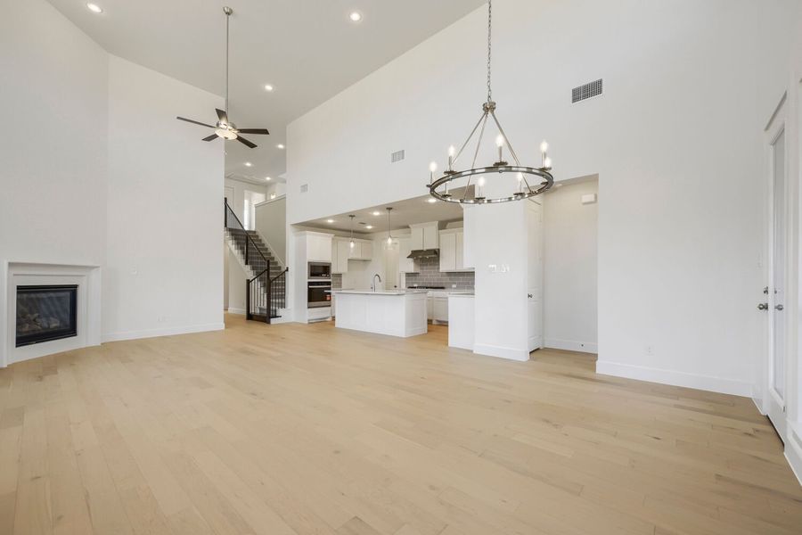 11529 Vesper - Dining Area
