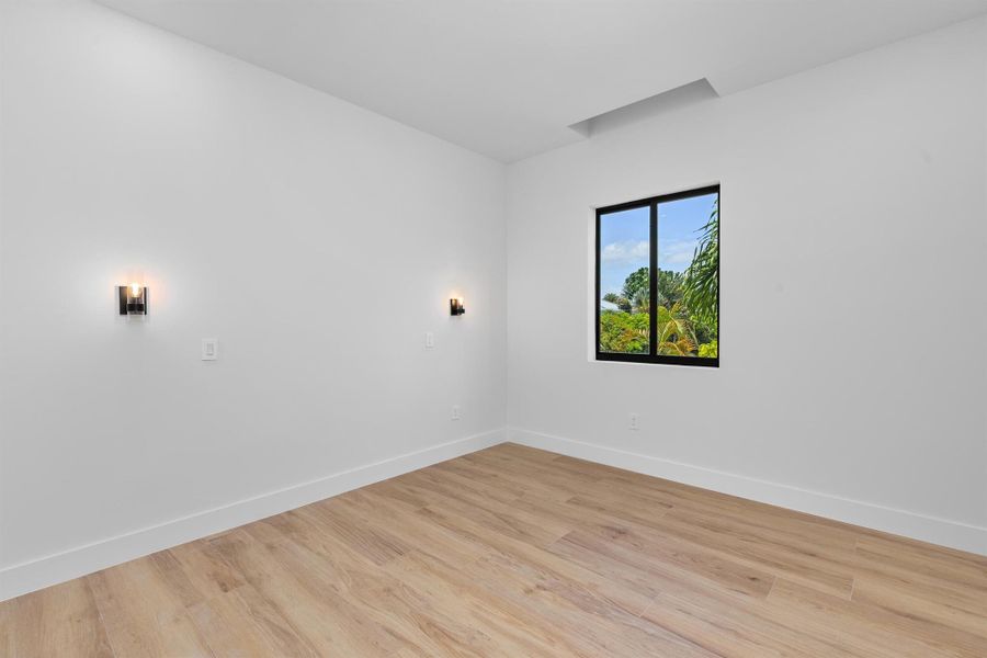Spacious, unfurnished interior of a new home in , Boca Raton (Image 18). Spacious, unfurnished interior of a new home in , Boca Raton (Image 18).