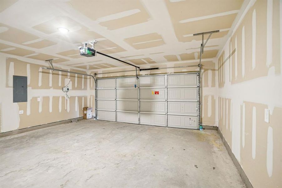 In-progress construction of a new home in Lakehaven - Signature Series, Farmersville, TX (Image 37). In-progress construction of a new home in Lakehaven - Signature Series, Farmersville, TX (Image 37).