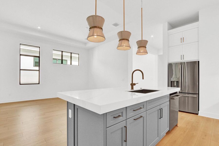 Image 40 of a home in Cove Royale.