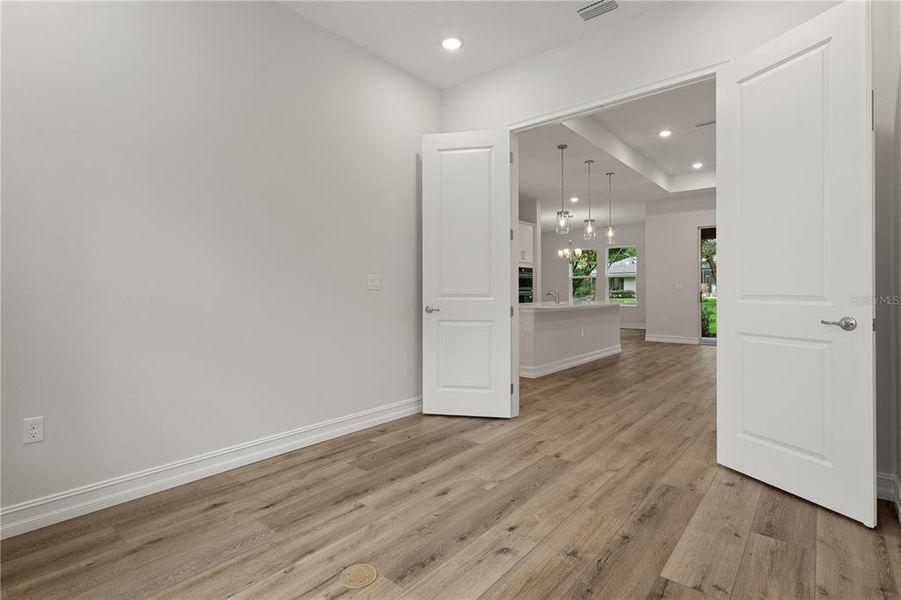 Spacious, unfurnished interior of a new home in , Lecanto (Image 19).