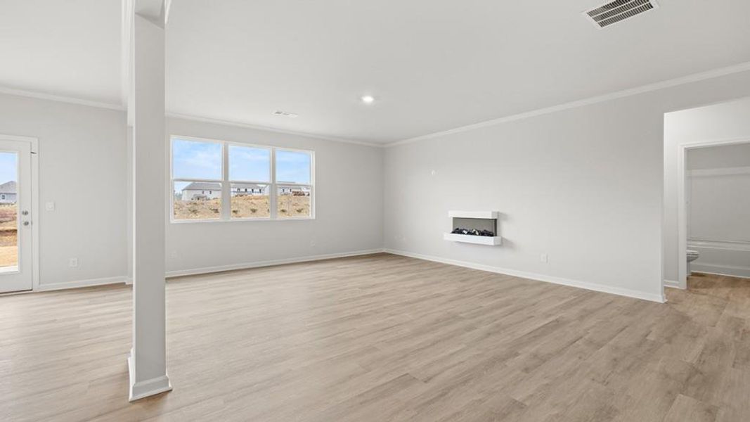 Spacious, unfurnished interior of a new home in , Dallas (Image 15).