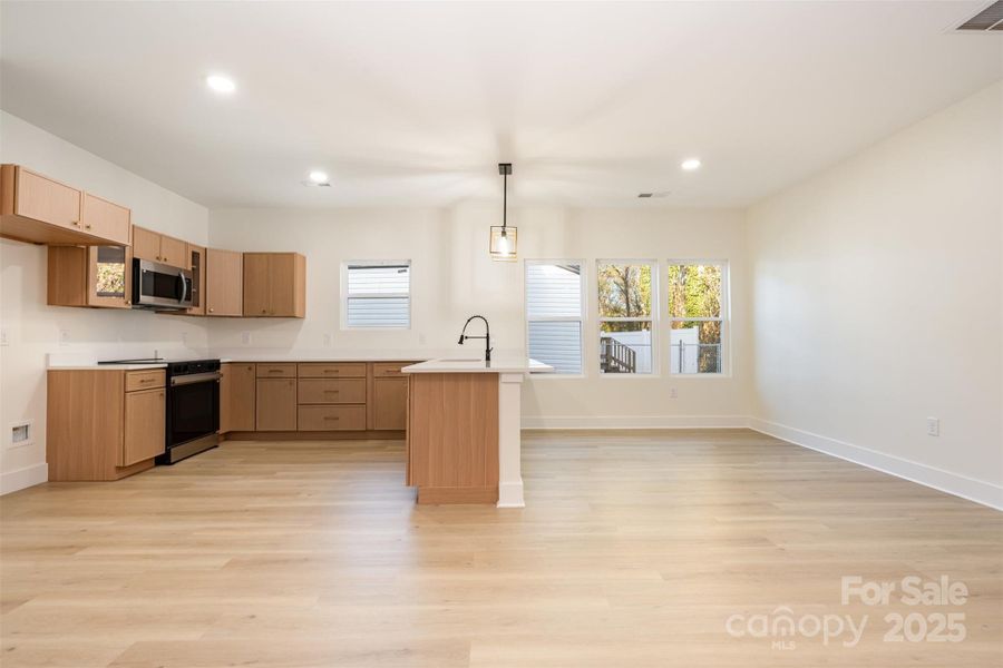 Image 24 of a home in .