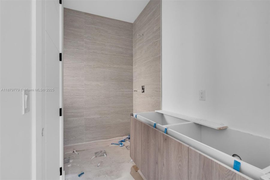 Image 35 of a home in .