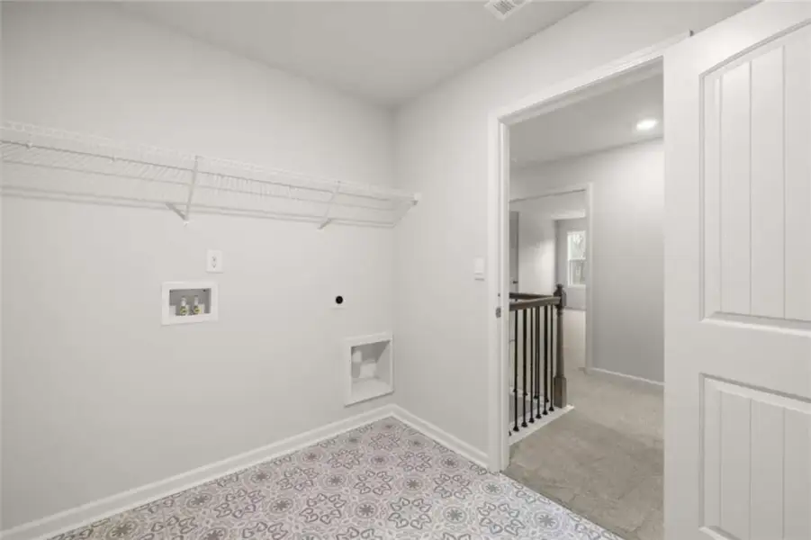 Spacious, unfurnished interior of a new home in Holland Estates, Powder Springs (Image 43). Spacious, unfurnished interior of a new home in Holland Estates, Powder Springs (Image 43).