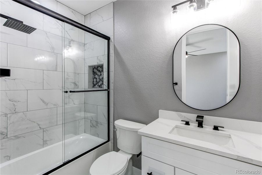 Furnished interior view inside a new home in , Strasburg (Image 13).