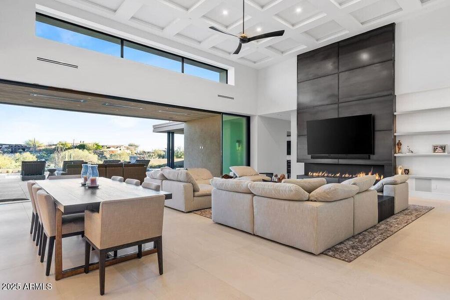 008_Dining-Great Room