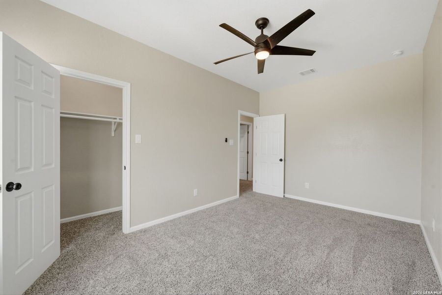 Spacious, unfurnished interior of a new home in , Devine (Image 25).