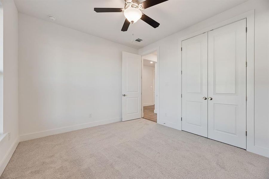Spacious, unfurnished interior of a new home in Tavolo Park, Fort Worth (Image 30). Spacious, unfurnished interior of a new home in Tavolo Park, Fort Worth (Image 30).