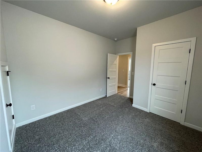 Spacious, unfurnished interior of a new home in Summerlin, Winder (Image 9).