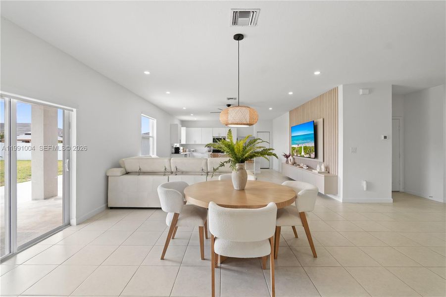 Furnished interior view inside a new home in , Homestead (Image 15).