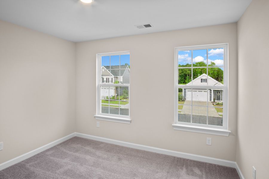 Spacious, unfurnished interior of a new home in Traditions at Carolina Forest, Myrtle Beach (Image 21).