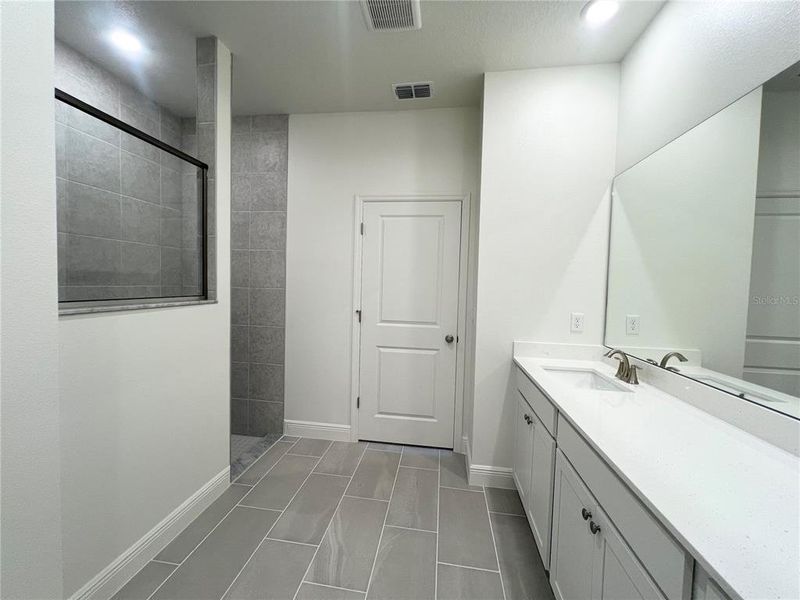 Furnished interior view inside a new home in Palm Coast, Palm Coast (Image 8).
