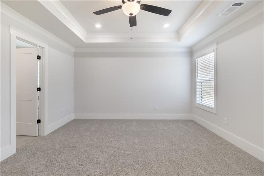 Spacious, unfurnished interior of a new home in Weslyn Park, Social Circle (Image 14).