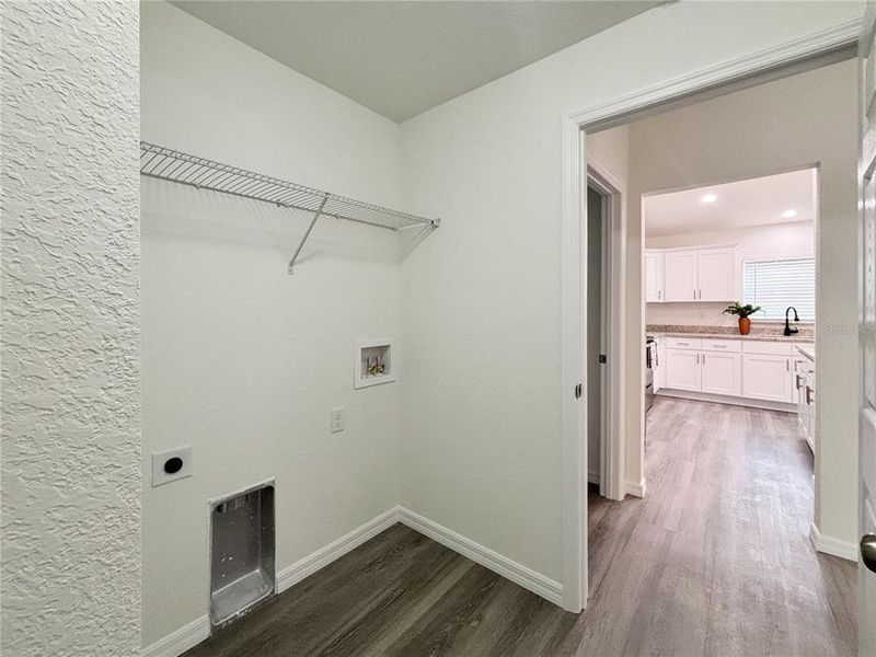 Spacious, unfurnished interior of a new home in , Dunnellon (Image 67).