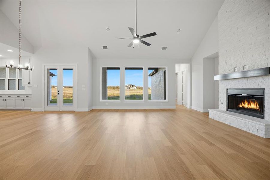 Spacious, unfurnished interior of a new home in Waterfall Ranch - 1 Acre Lots, Waxahachie (Image 17). Spacious, unfurnished interior of a new home in Waterfall Ranch - 1 Acre Lots, Waxahachie (Image 17).