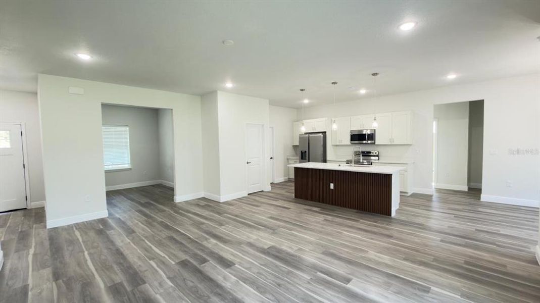Spacious, unfurnished interior of a new home in , Ocala (Image 39).