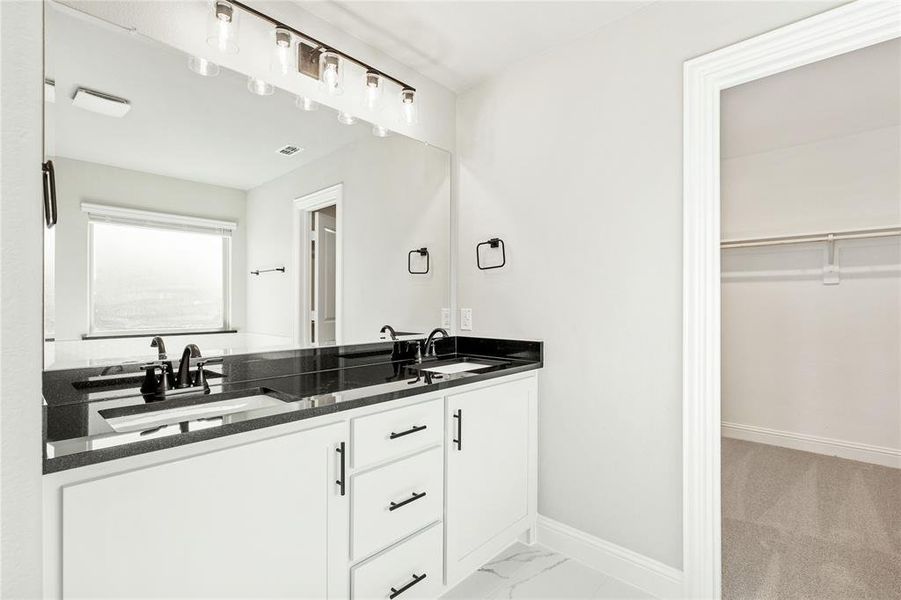 Furnished interior view inside a new home in Glenbrook, Red Oak (Image 17).