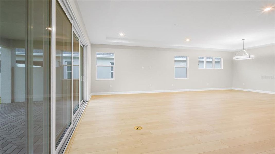 Spacious, unfurnished interior of a new home in Cresswind at Lake Harris, Tavares (Image 67). Spacious, unfurnished interior of a new home in Cresswind at Lake Harris, Tavares (Image 67).