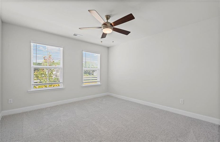 Spacious, unfurnished interior of a new home in Hawthorne Ridge, McDonough (Image 18).