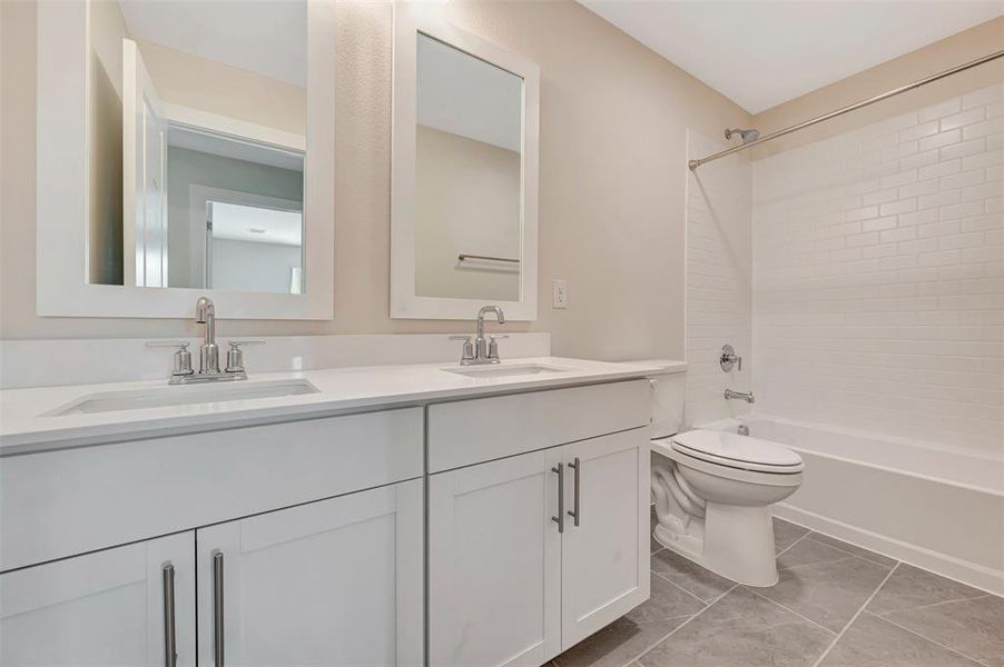 Furnished interior view inside a new home in Timberbrook, Justin (Image 13).