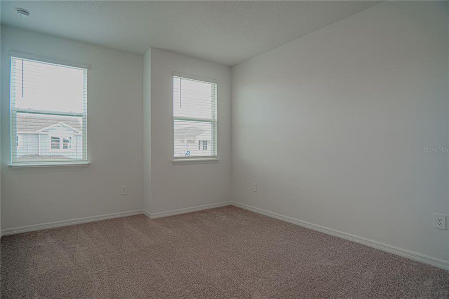Spacious, unfurnished interior of a new home in , Winter Garden (Image 14).