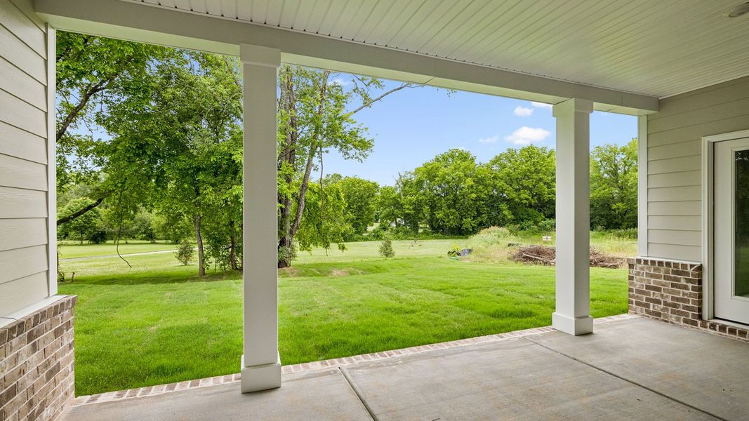 Representative exterior details of a home built from the Holden by D.R. Horton in Harvest Point, Spring Hill (Image 34).