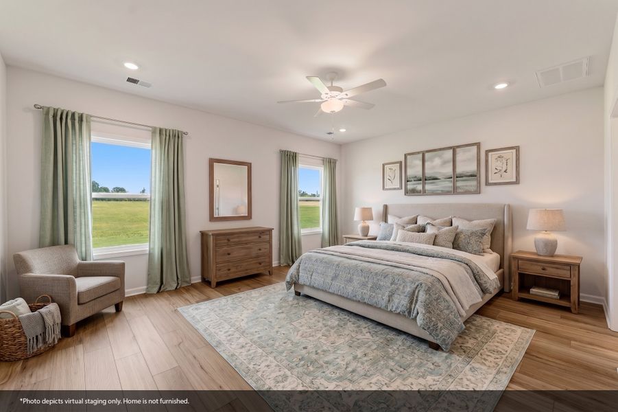 Furnished interior view inside a new home in Dove Hollow, Chesnee (Image 7).