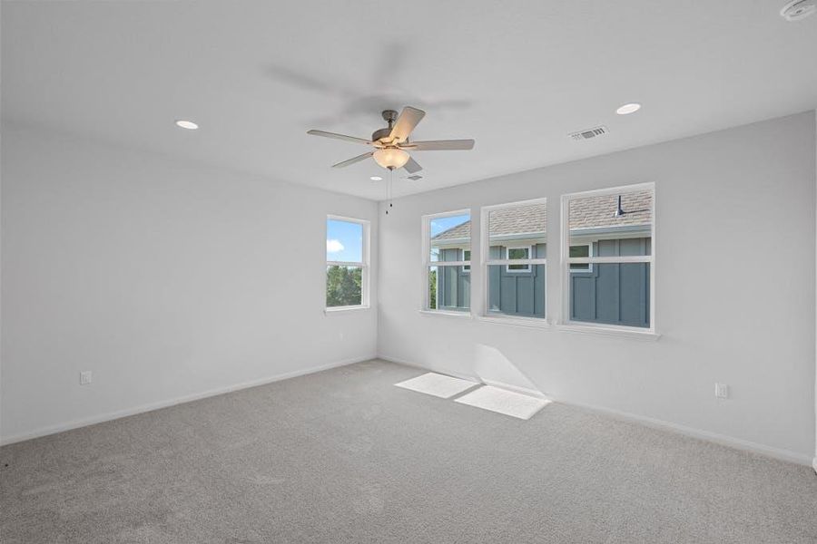 Spacious, unfurnished interior of a new home in Fleetwood, Dripping Springs (Image 10). Spacious, unfurnished interior of a new home in Fleetwood, Dripping Springs (Image 10).
